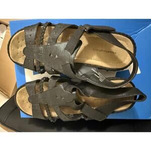 Cloudwalker Sarah Women's Black Strappy Sandals Size 8.5W